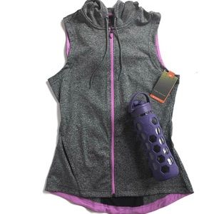 NWT TEK GEAR sleeveless zip up hoodie- S